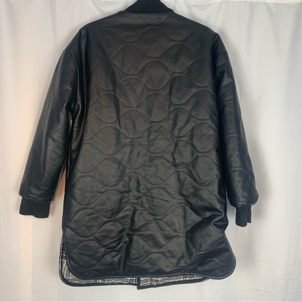 Evereve Georgetown quilted reversible coat size medium - Picture 7 of 9